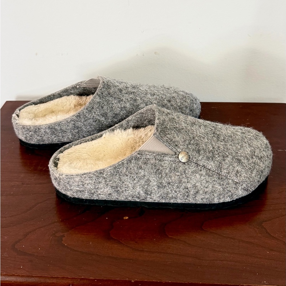 Hot Cakes Clogs
